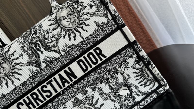 Christian Dior Shopping Bags